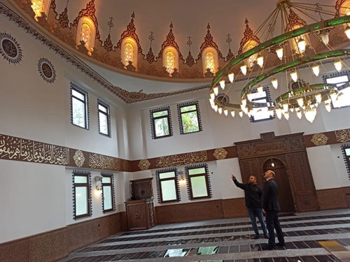 Sayın Kaymakamımız İlçemiz Sinanoğlu Mahallesinde Yapımı Tamamlanmak Üzere Olan Kösekapı Camimizi Ziyaret Etti.
